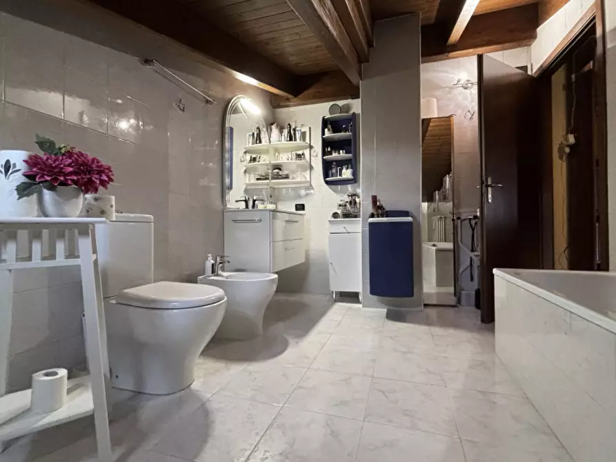 Immagine 42 di Appartamento in vendita  in Via Bertolotta, 9 a Sissa Trecasali