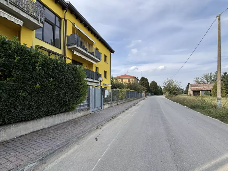 Immagine 57 di Appartamento in vendita  in Via Bertolotta, 9 a Sissa Trecasali