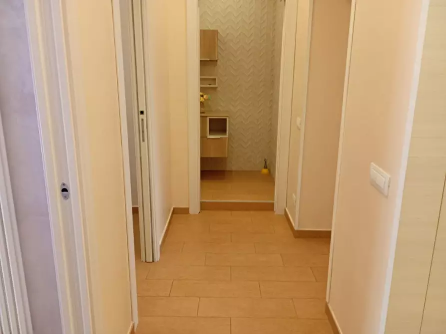 Immagine 3 di Camera in affitto  in Via Emilio Scaglione 21 a Napoli