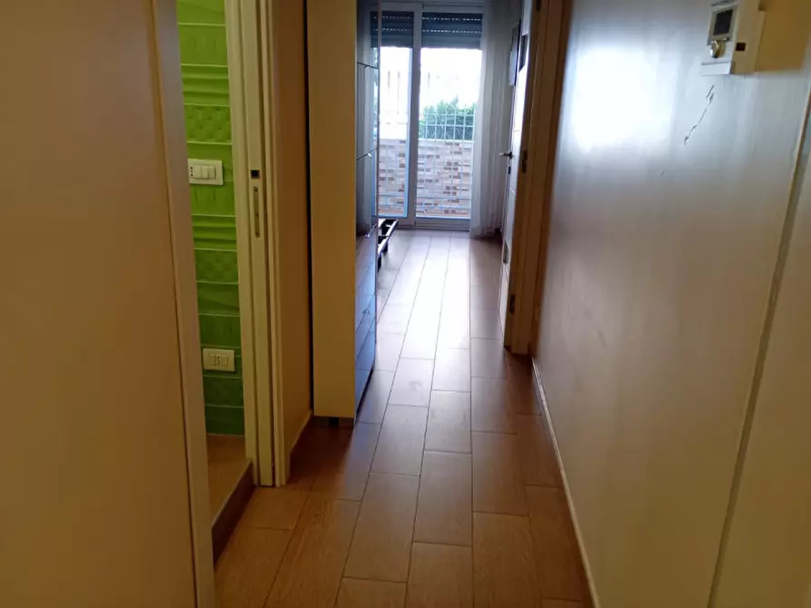 Immagine 5 di Camera in affitto  in Via Emilio Scaglione 21 a Napoli