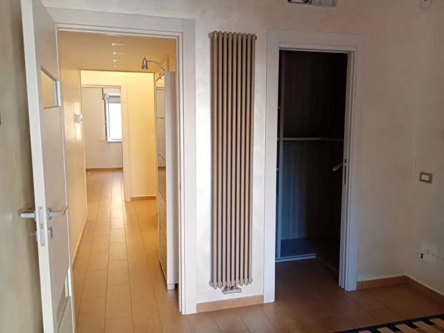 Immagine 13 di Camera in affitto  in Via Emilio Scaglione 21 a Napoli