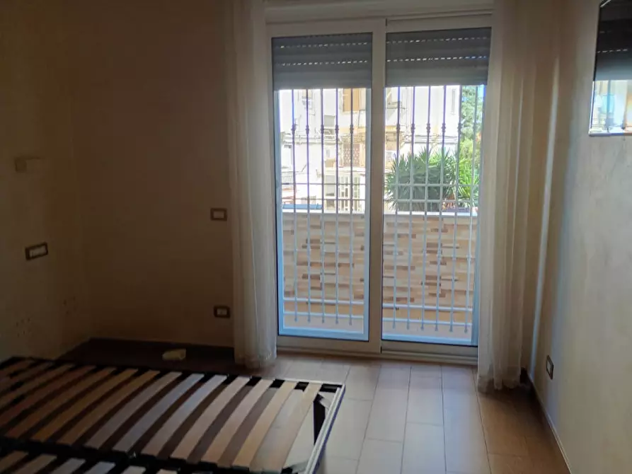 Immagine 14 di Camera in affitto  in Via Emilio Scaglione 21 a Napoli