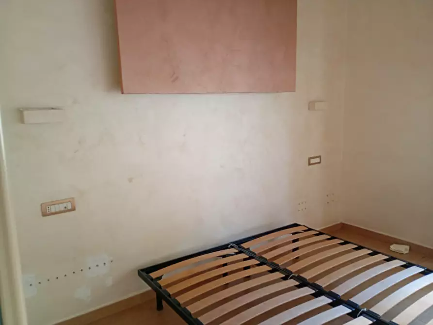 Immagine 15 di Camera in affitto  in Via Emilio Scaglione 21 a Napoli