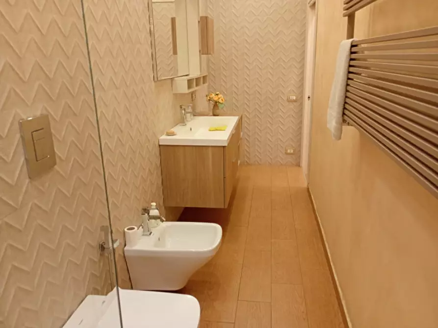 Immagine 22 di Camera in affitto  in Via Emilio Scaglione 21 a Napoli