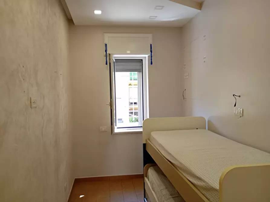 Immagine 24 di Camera in affitto  in Via Emilio Scaglione 21 a Napoli