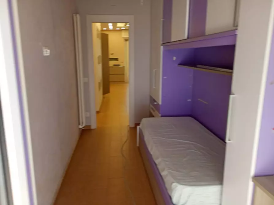 Immagine 26 di Camera in affitto  in Via Emilio Scaglione 21 a Napoli