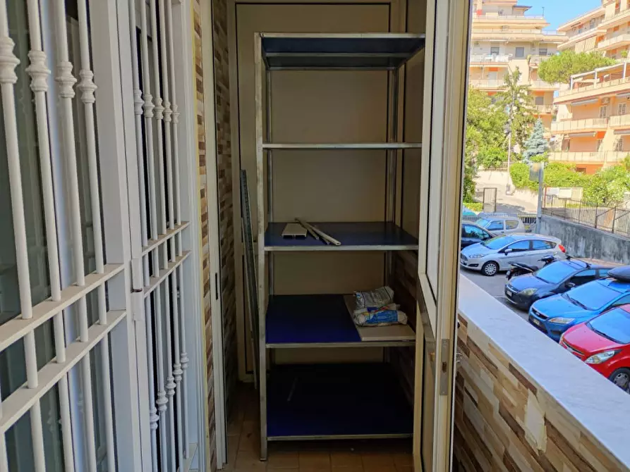 Immagine 32 di Camera in affitto  in Via Emilio Scaglione 21 a Napoli