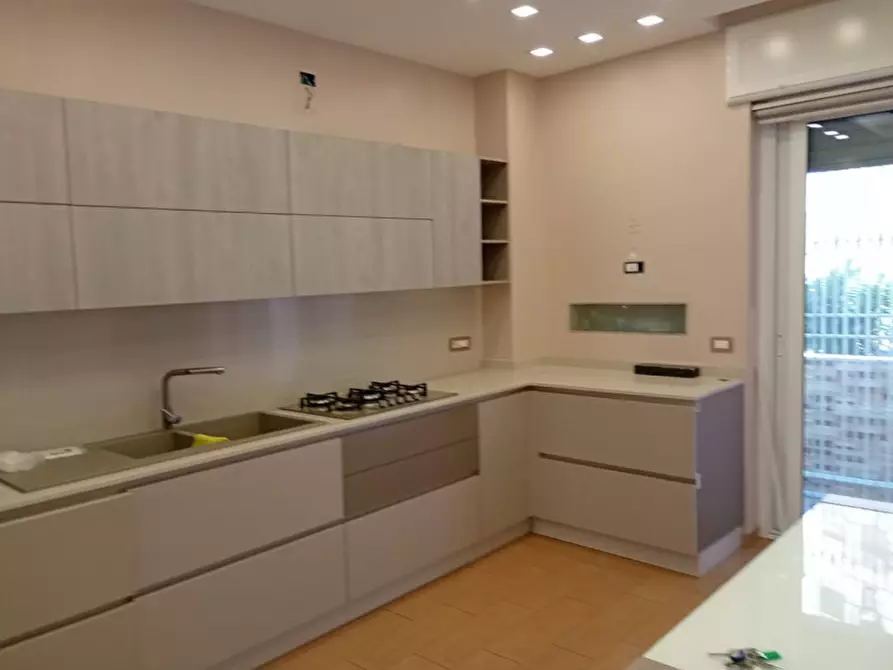 Immagine 35 di Camera in affitto  in Via Emilio Scaglione 21 a Napoli