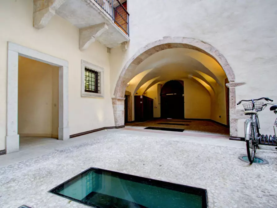 Immagine 2 di Appartamento in vendita  in Piazza Lodron 34 a Trento