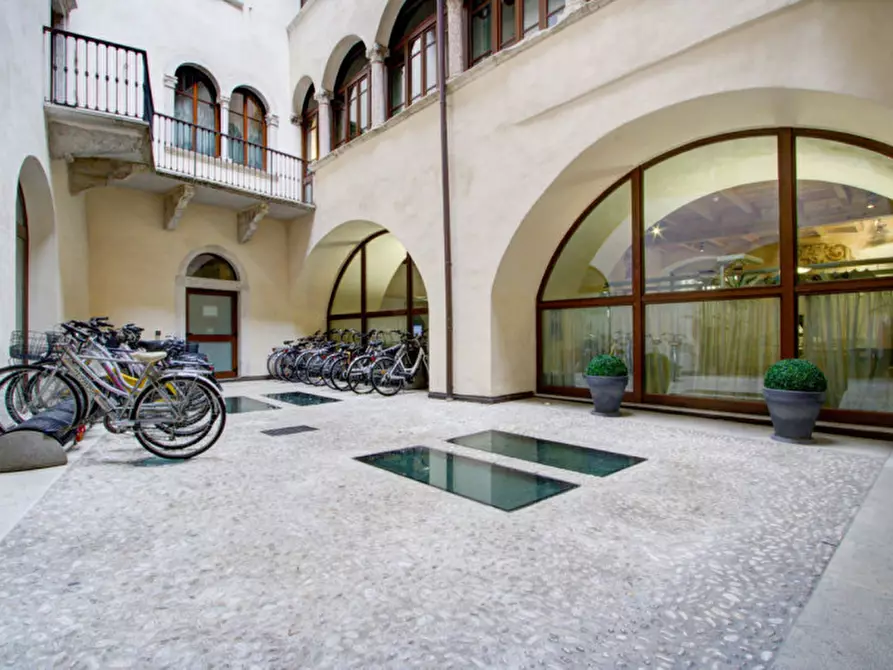 Immagine 28 di Appartamento in vendita  in Piazza Lodron 34 a Trento