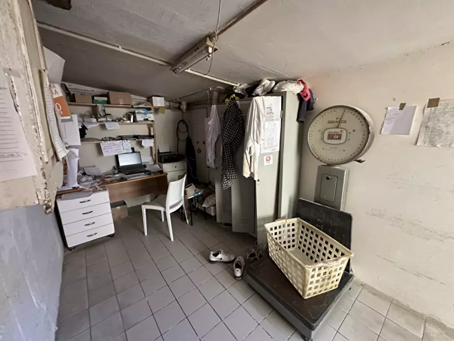 Immagine 19 di Attività commerciale in vendita  in Via delle Paratoie a Cervia