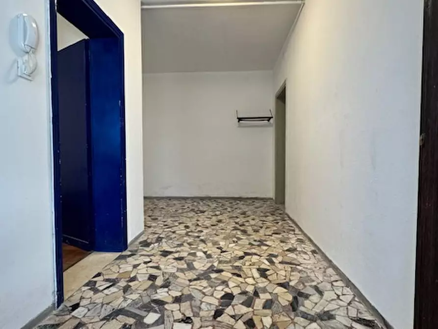 Immagine 2 di Laboratorio in affitto  in Via Pontevigodarzere a Padova