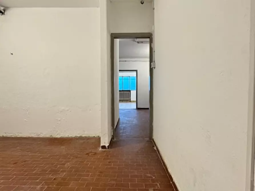 Immagine 10 di Laboratorio in affitto  in Via Pontevigodarzere a Padova