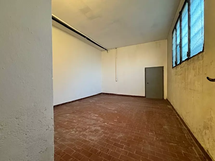 Immagine 13 di Laboratorio in affitto  in Via Pontevigodarzere a Padova