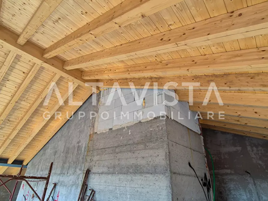 Immagine 17 di Appartamento in vendita  in Via Sant'Antonio a Polpenazze Del Garda