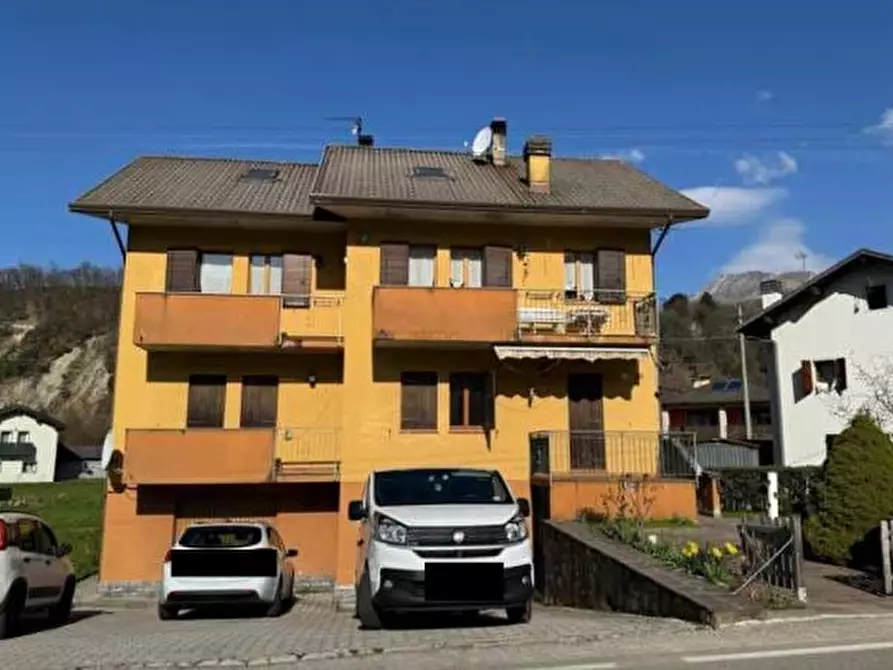 Immagine 1 di Appartamento in vendita  in Via Monte Cavallo, 47 a Alpago