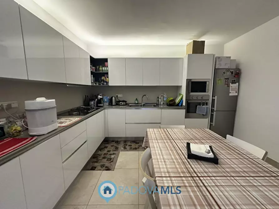 Immagine 2 di Casa bifamiliare in vendita  in Via Pietro Brandolese, 1 a Padova