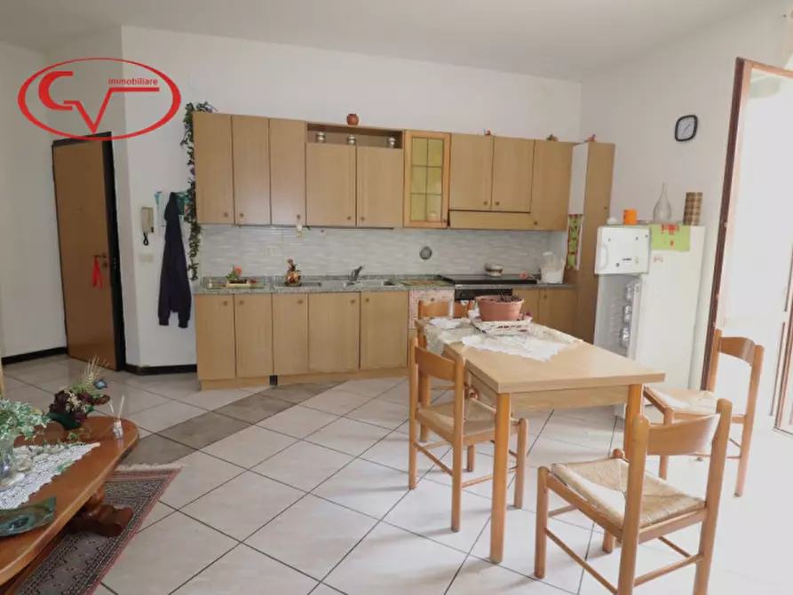 Immagine 2 di Appartamento in vendita  in Via Gorizia a Montevarchi