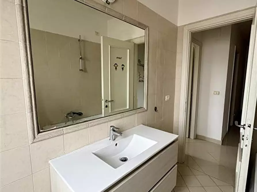 Immagine 15 di Appartamento in vendita  in Via Tevere a Terranuova Bracciolini