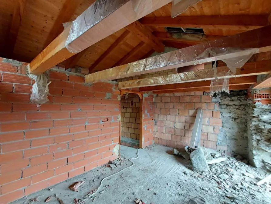 Immagine 11 di Rustico / casale in vendita  in Fraz. Grand Villa, N. snc a Verrayes