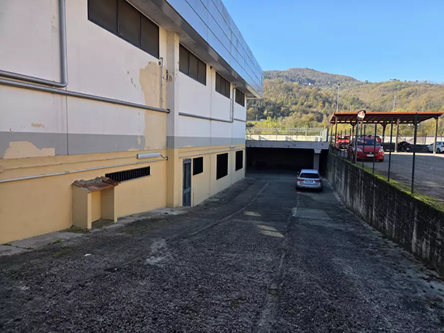 Immagine 2 di Magazzino in affitto  in viale Lunigiana n. 9 a Aulla