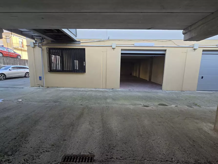 Immagine 5 di Magazzino in affitto  in viale Lunigiana n. 9 a Aulla