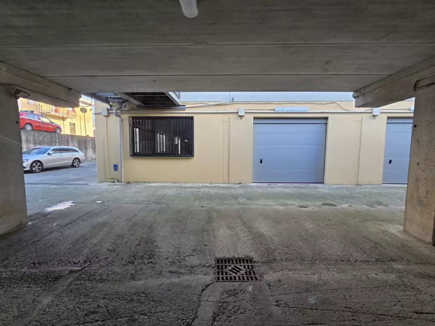 Immagine 17 di Magazzino in affitto  in viale Lunigiana n. 9 a Aulla