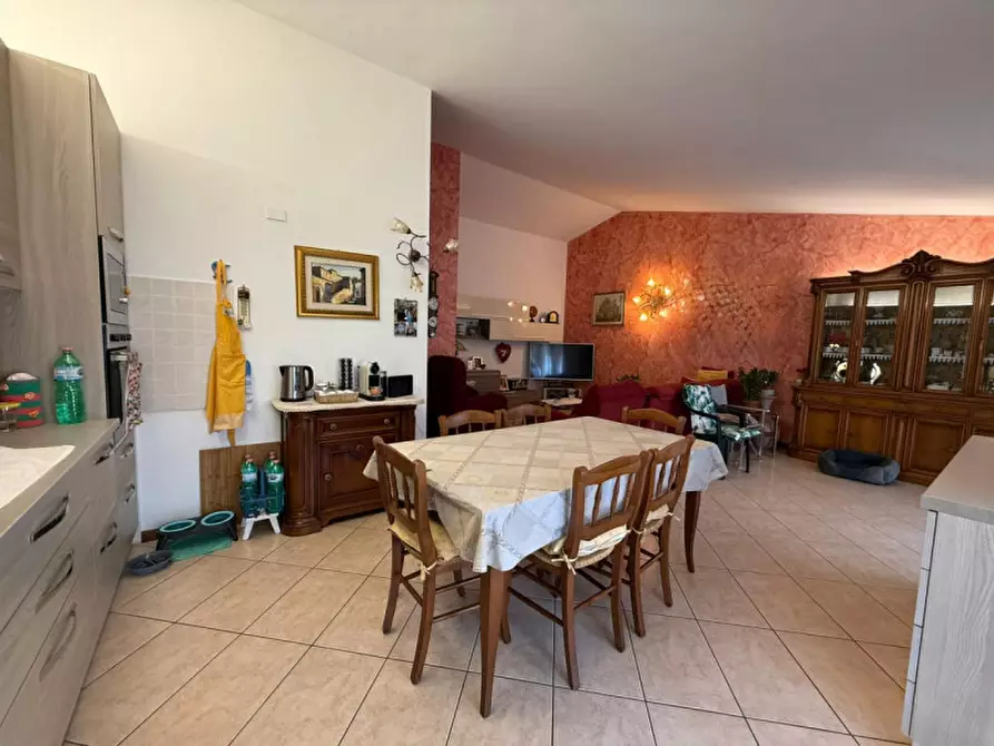 Immagine 1 di Appartamento in vendita  in VIA DANTE ALIGHIERI 21 A a Stezzano