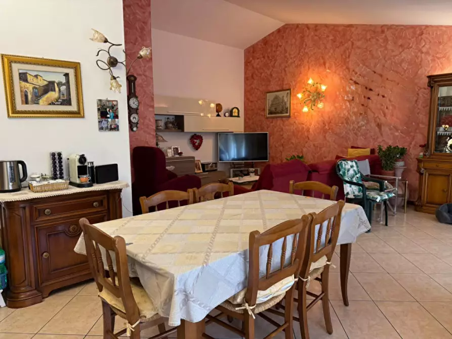 Immagine 2 di Appartamento in vendita  in VIA DANTE ALIGHIERI 21 A a Stezzano