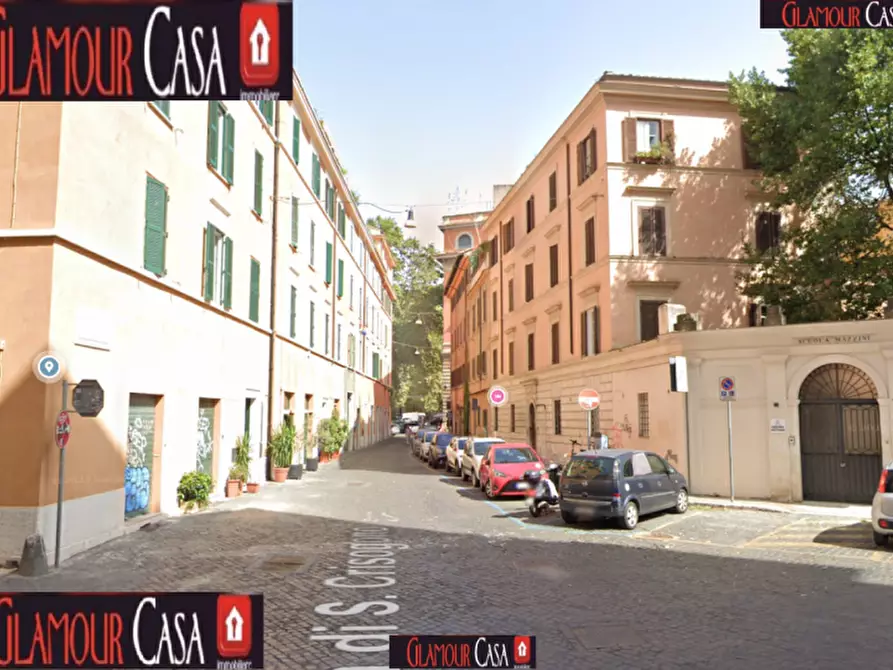Immagine 7 di Bed & Breakfast in vendita  in Via di San Crisogono a Roma