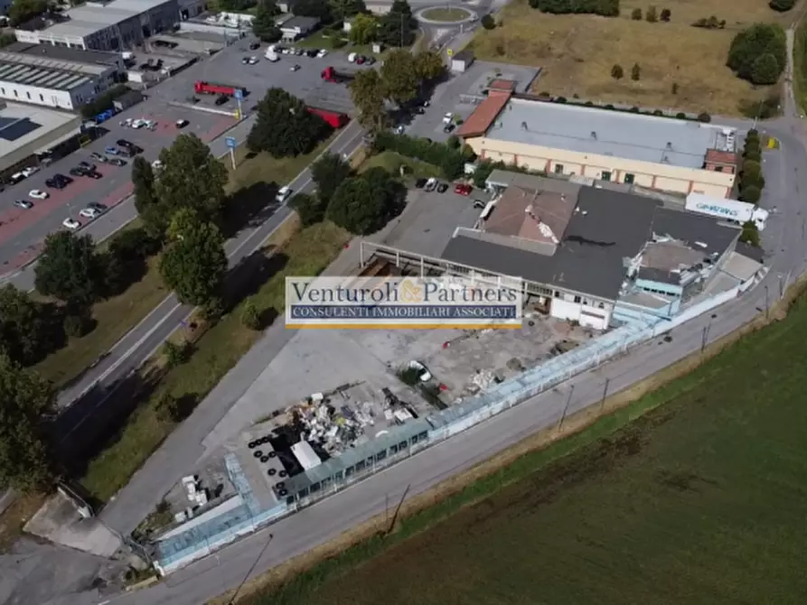 Immagine 1 di Capannone industriale in vendita  in Via Molini a Lonato del Garda