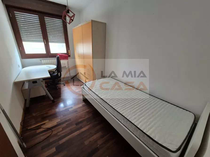 Immagine 1 di Camera in affitto  in Via Primo levi a Legnaro