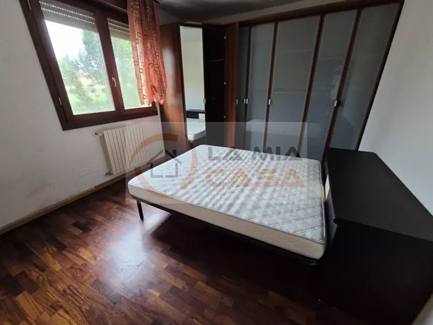 Immagine 2 di Camera in affitto  in Via Primo levi a Legnaro