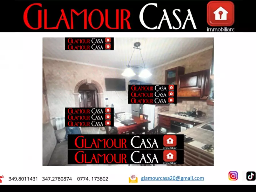 Immagine 1 di Villa in vendita  in Via Orbetello a Ardea