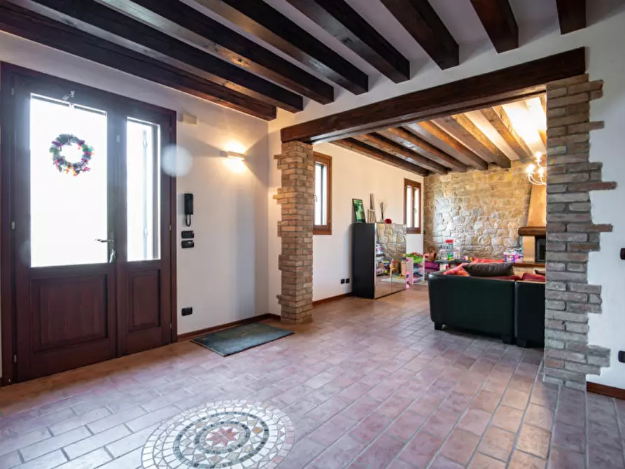 Immagine 4 di Rustico / casale in vendita  in Via Gambina a Este