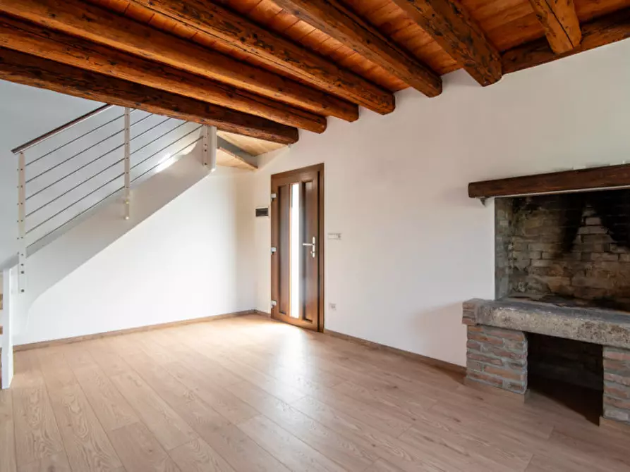 Immagine 15 di Rustico / casale in vendita  in Via Gambina a Este