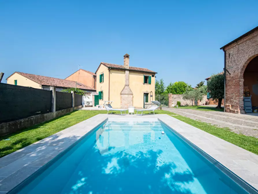 Immagine 24 di Rustico / casale in vendita  in Via Gambina a Este