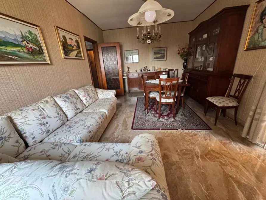 Immagine 2 di Appartamento in vendita  in via Nostra Signora del Monte a Savona