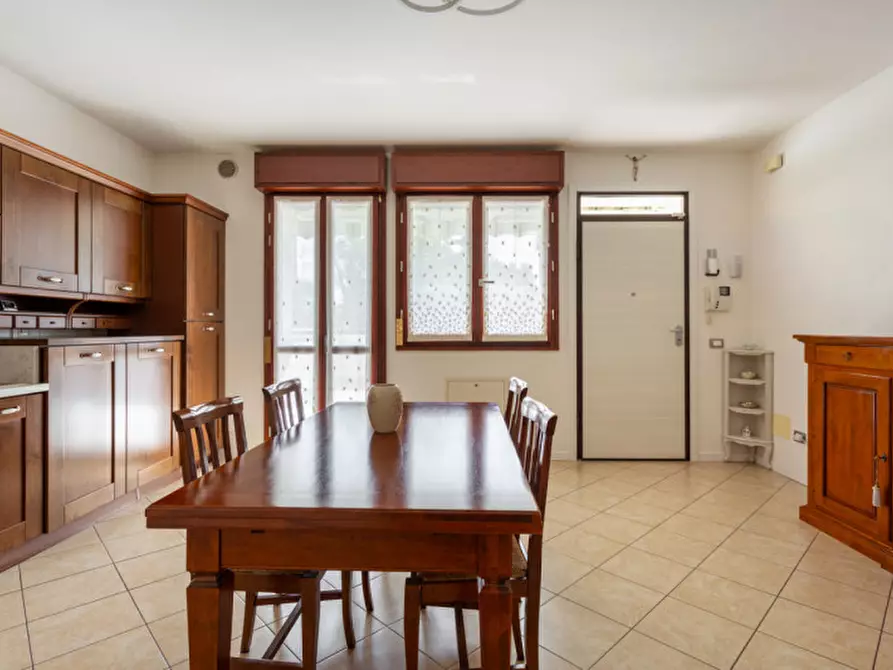 Immagine 3 di Appartamento in vendita  in Zelarino a Venezia