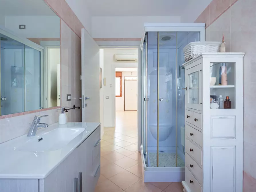 Immagine 9 di Appartamento in vendita  in Zelarino a Venezia