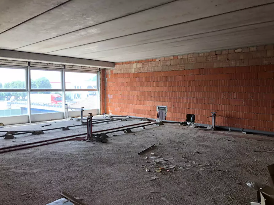 Immagine 4 di Ufficio in vendita  in Via Franciacorta 6 a Rovato