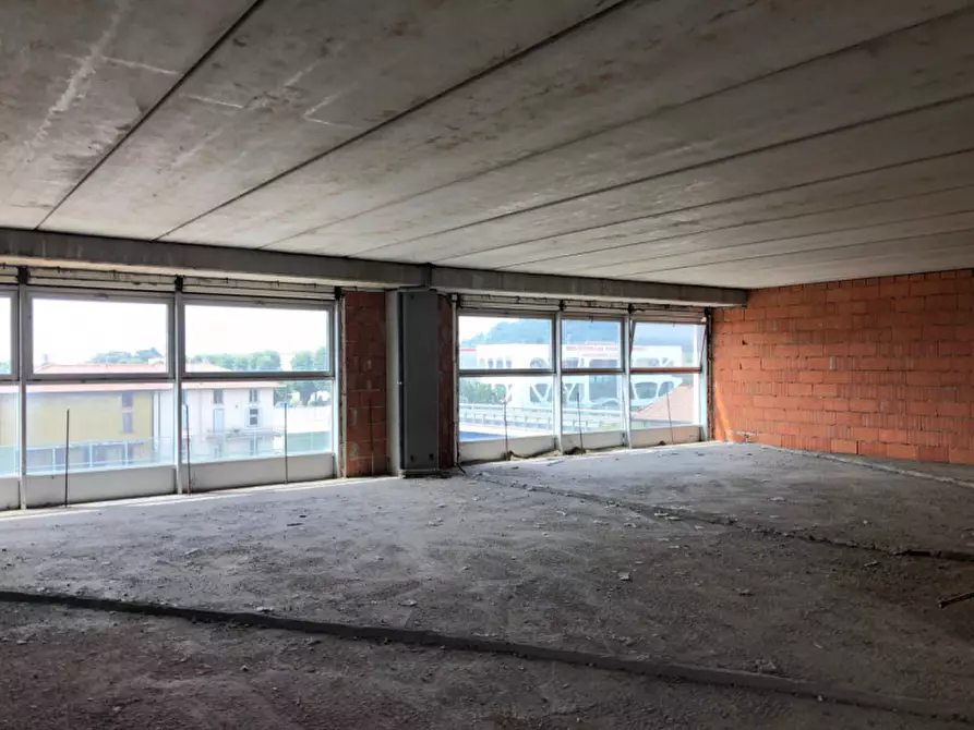 Immagine 5 di Ufficio in vendita  in Via Franciacorta 6 a Rovato