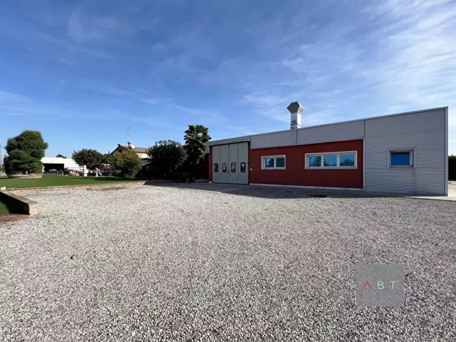 Immagine 1 di Capannone industriale in vendita  a Piombino Dese