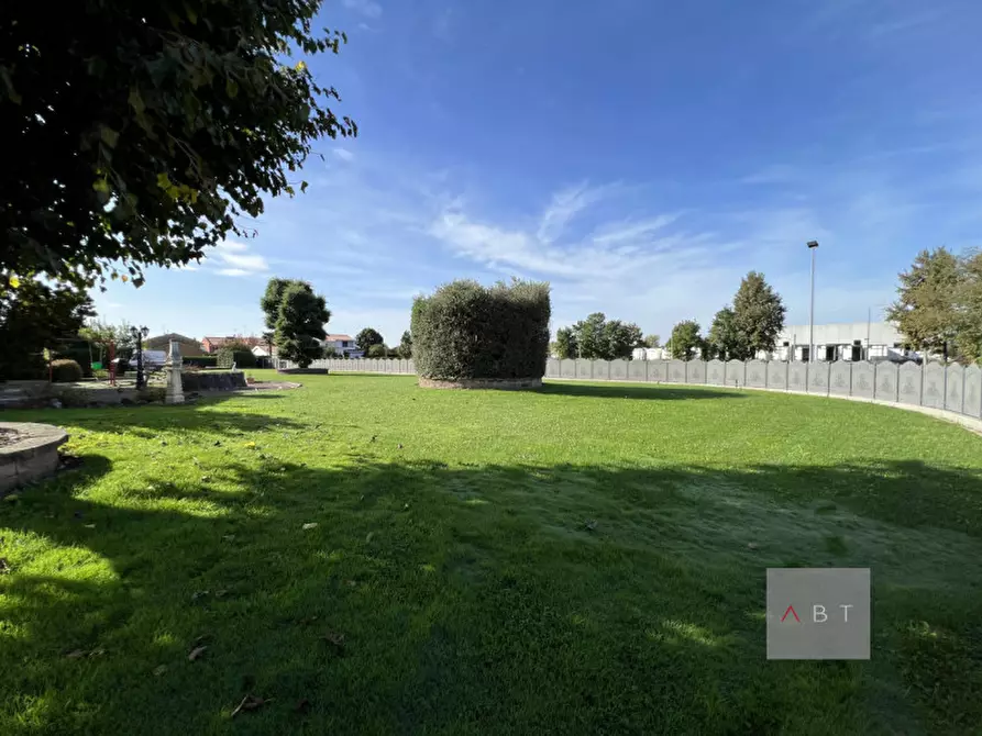 Immagine 4 di Capannone industriale in vendita  a Piombino Dese