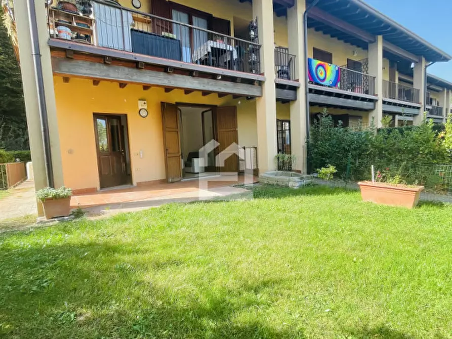 Immagine 2 di Appartamento in vendita  in Via Panoramica a Puegnago Sul Garda