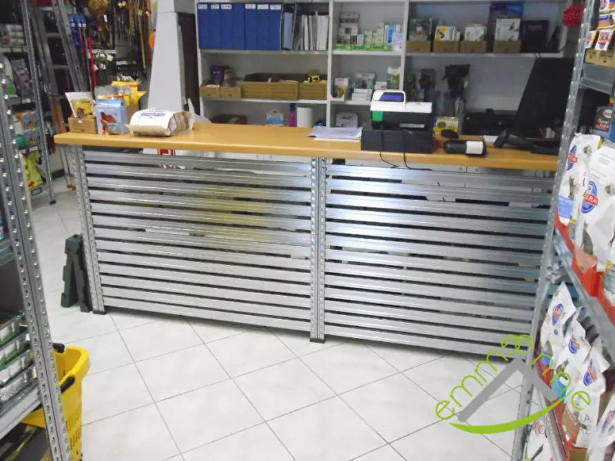 Immagine 2 di Negozio in vendita  in Via Argine Sinistro a Dolo