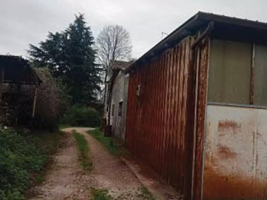 Immagine 4 di Laboratorio in vendita  in Via Solagna, 5 a Trevignano