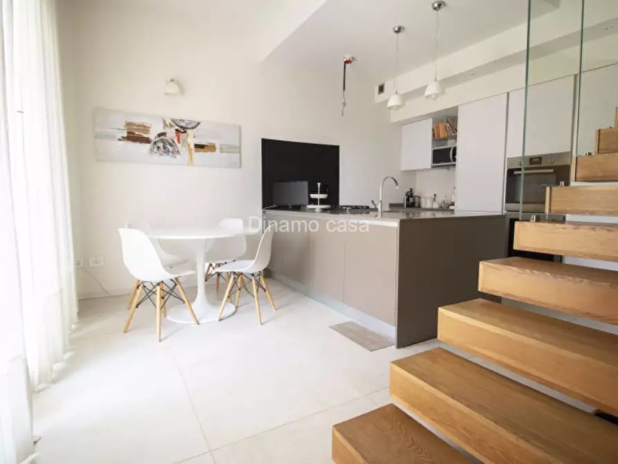 Immagine 4 di Villa in vendita  a Prato