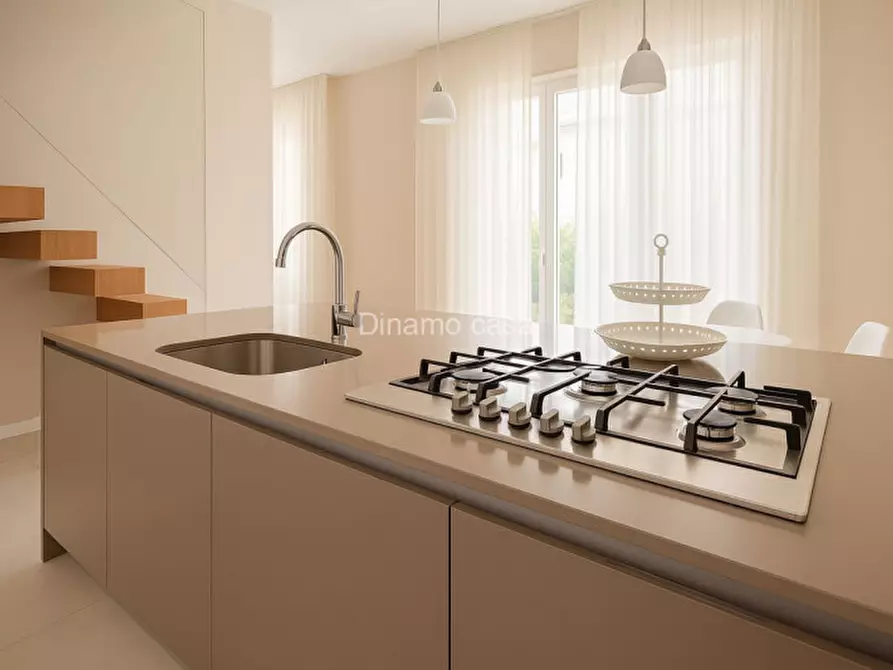 Immagine 6 di Villa in vendita  a Prato