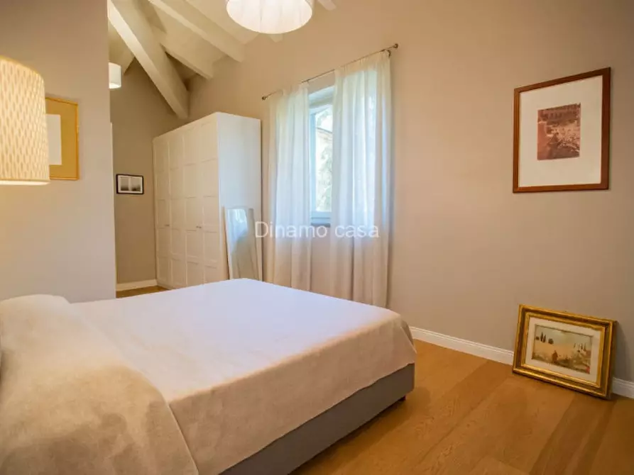 Immagine 8 di Villa in vendita  a Prato